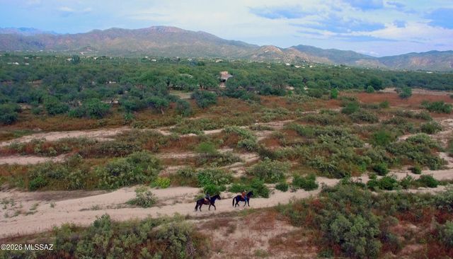 2305 N El Camino Rinconado, Tucson, AZ 85749