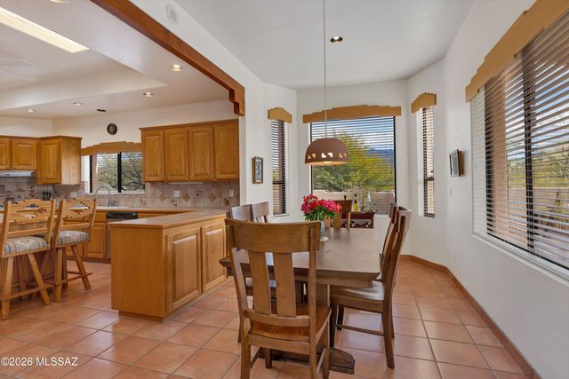 2305 N El Camino Rinconado, Tucson, AZ 85749