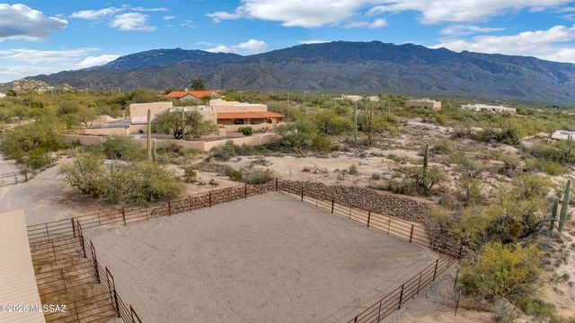 2305 N El Camino Rinconado, Tucson, AZ 85749