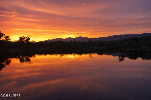 2305 N El Camino Rinconado, Tucson, AZ 85749