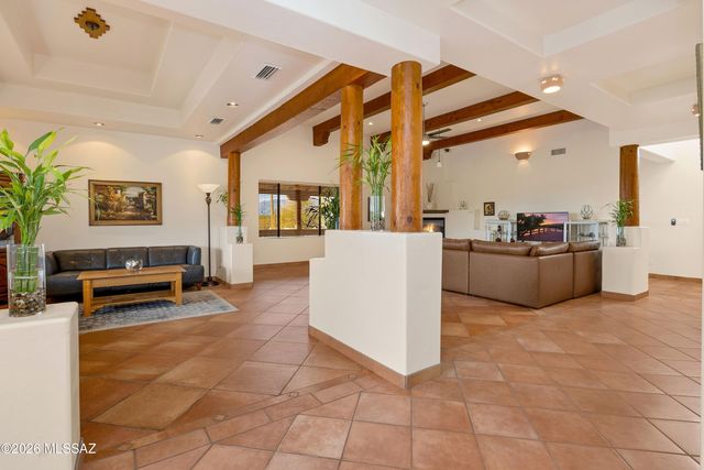 2305 N El Camino Rinconado, Tucson, AZ 85749