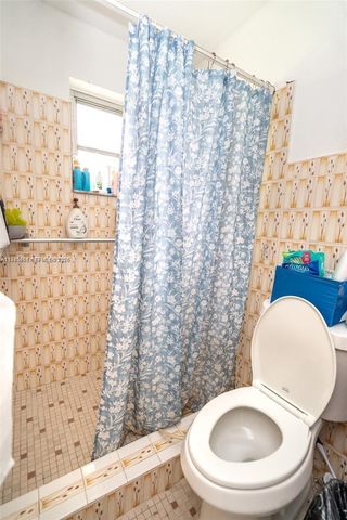 2331 NW 14th St, Miami, FL 33125