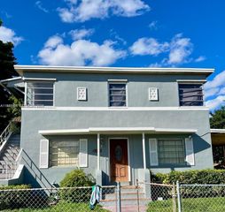 2331 NW 14th St, Miami, FL 33125