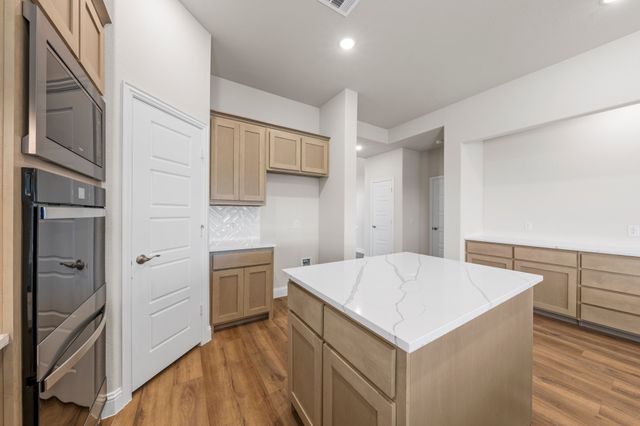 1989 Daybreak Drive, Venus, TX 76009