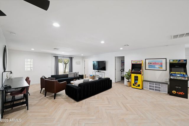 1720 W SUNNYSLOPE Lane, Phoenix, AZ 85021