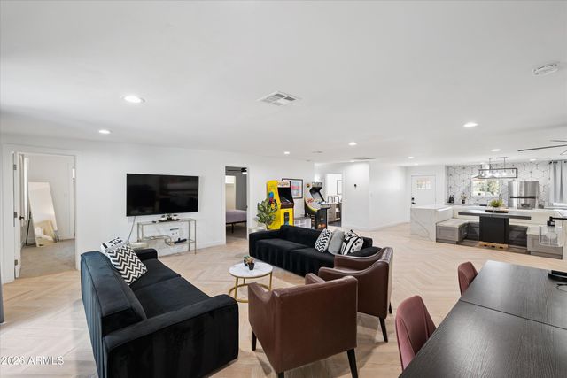 1720 W SUNNYSLOPE Lane, Phoenix, AZ 85021