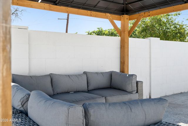 1720 W SUNNYSLOPE Lane, Phoenix, AZ 85021