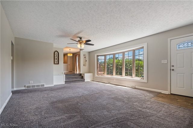 5265 Pin Oak Street NW, Massillon, OH 44647