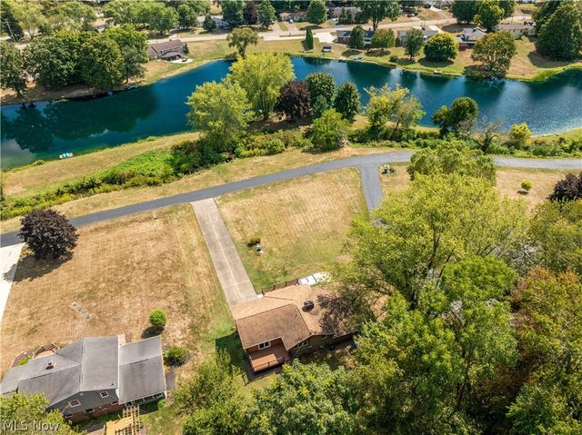 5265 Pin Oak Street NW, Massillon, OH 44647