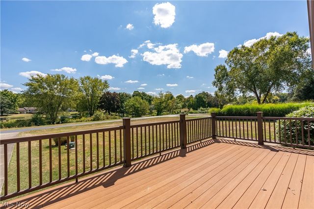 5265 Pin Oak Street NW, Massillon, OH 44647