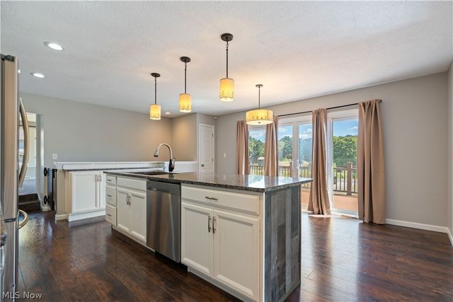 5265 Pin Oak Street NW, Massillon, OH 44647