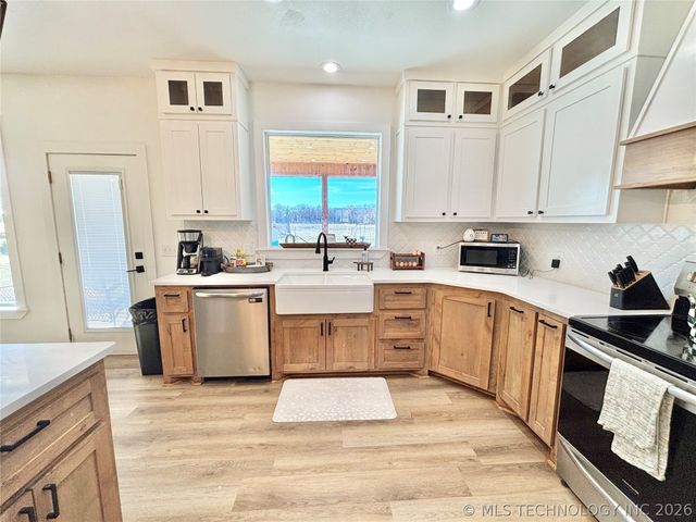 30501 S Fish Creek Road B, Stigler, OK 74462