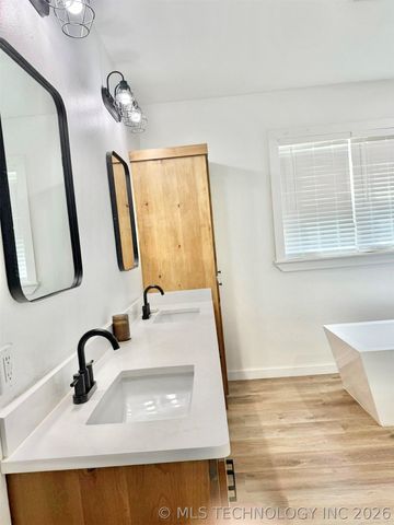 30501 S Fish Creek Road B, Stigler, OK 74462