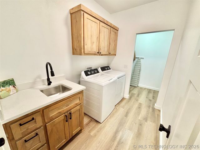 30501 S Fish Creek Road B, Stigler, OK 74462