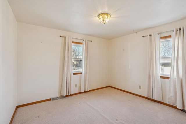 4147 52nd Street, Des Moines, IA 50310