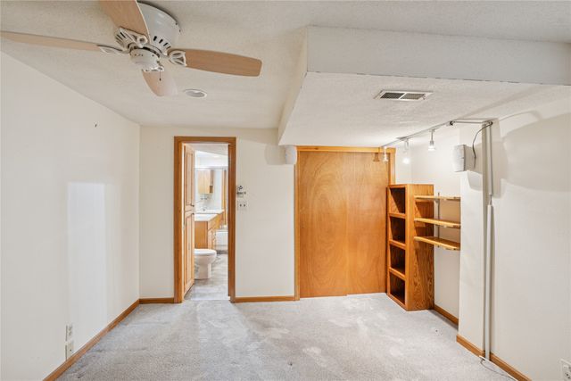 4147 52nd Street, Des Moines, IA 50310