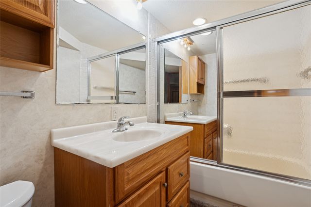 4147 52nd Street, Des Moines, IA 50310