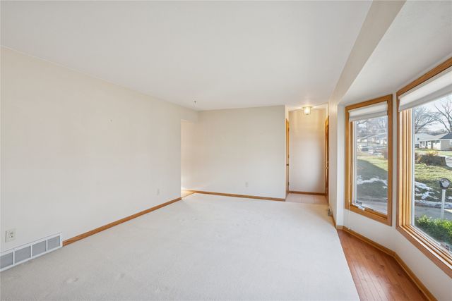 4147 52nd Street, Des Moines, IA 50310