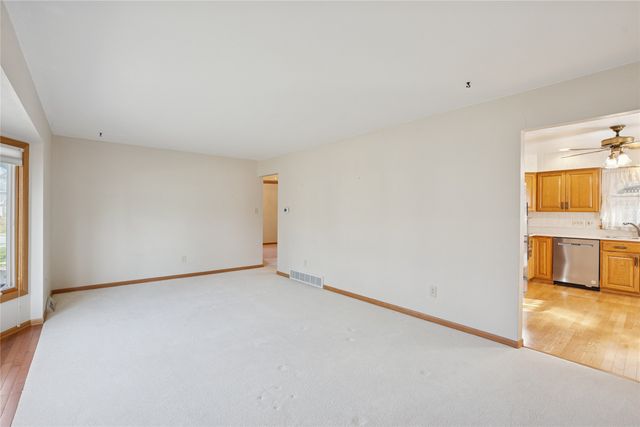 4147 52nd Street, Des Moines, IA 50310