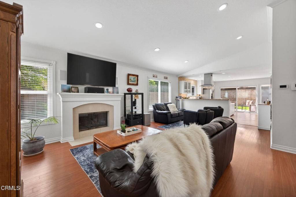 Image 6 of property listing at 5072 Via Calderon, Camarillo, CA 93012