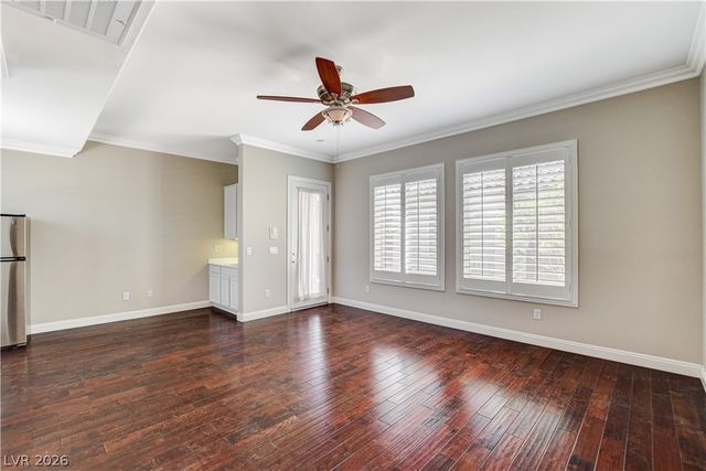2370 Rosendale Village Avenue, Henderson, NV 89052