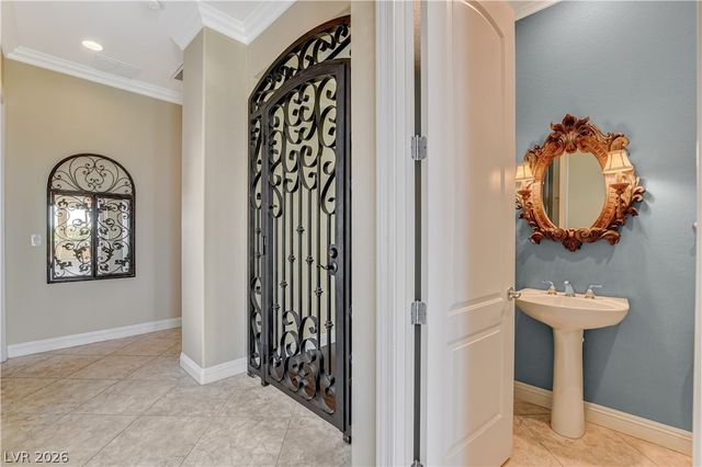 2370 Rosendale Village Avenue, Henderson, NV 89052