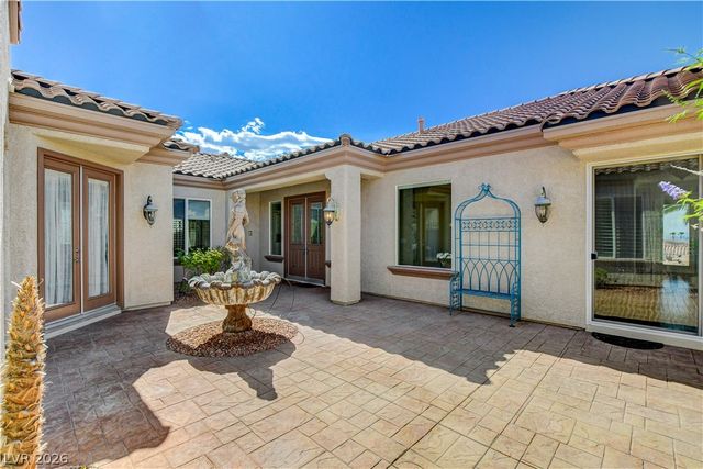 2370 Rosendale Village Avenue, Henderson, NV 89052