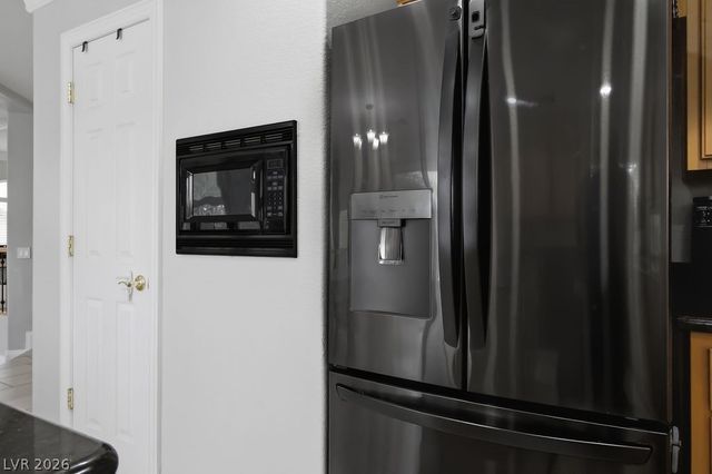 10884 Pentland Downs Street, Las Vegas, NV 89141