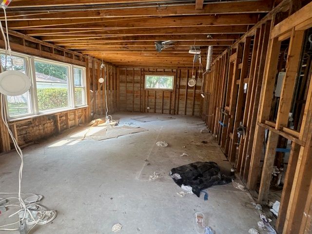 8229 W Summerdale Avenue, Chicago, IL 60656