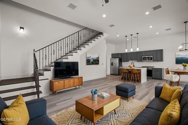 201 Desert Pass Street B-9, El Paso, TX 79912