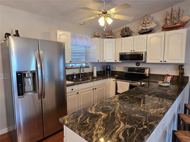 24521 ALLIGATOR ROAD, Astor, FL 32102