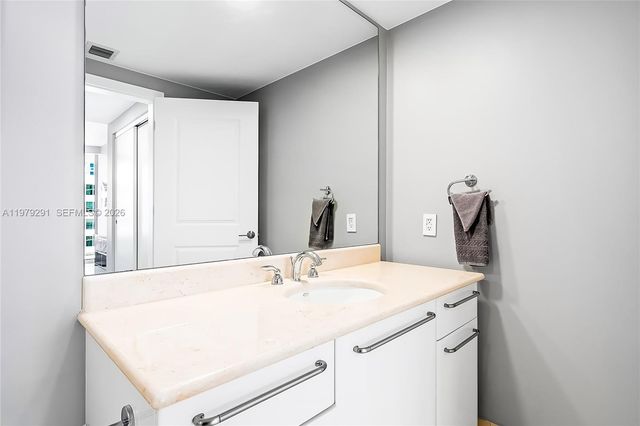 3101 S Ocean Dr 1206, Hollywood, FL 33019