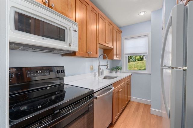 60 Haverhill Street, Andover, MA 01810
