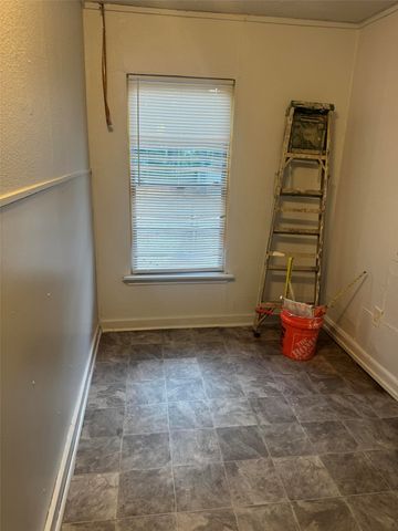 803 N Joe Wilson Road, Cedar Hill, TX 75104