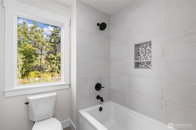 11241 79th Avenue Ct SW, Lakewood, WA 98498