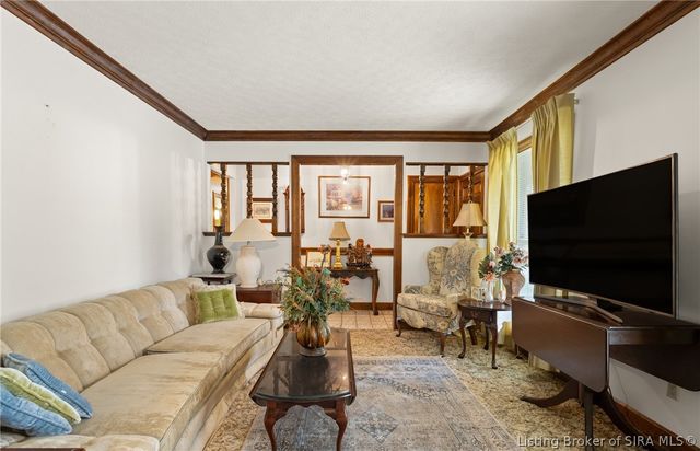 1207 Dogwood Road, Jeffersonville, IN 47130