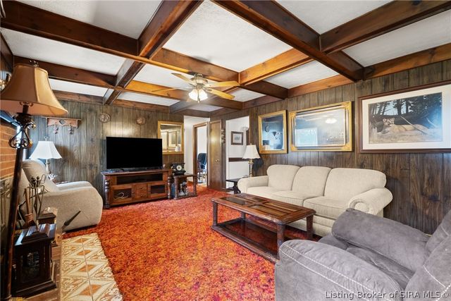 1207 Dogwood Road, Jeffersonville, IN 47130