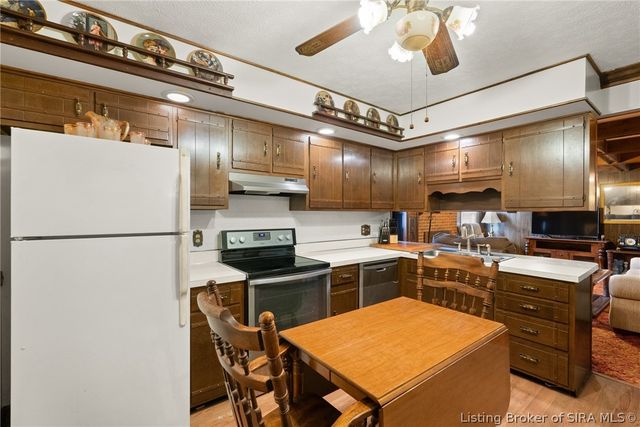 1207 Dogwood Road, Jeffersonville, IN 47130