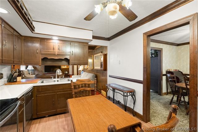 1207 Dogwood Road, Jeffersonville, IN 47130