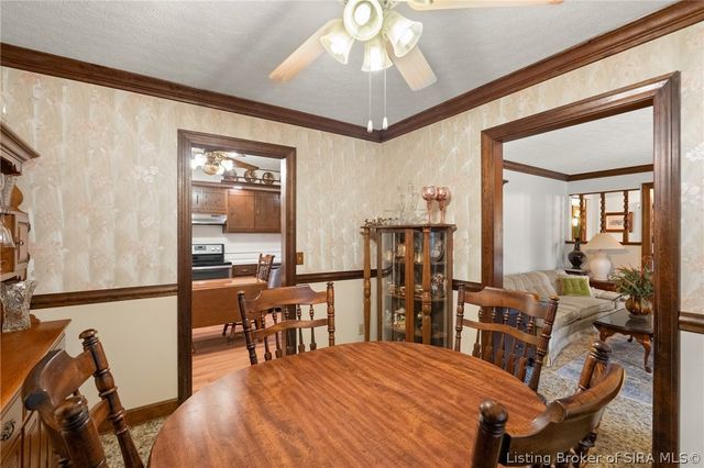 1207 Dogwood Road, Jeffersonville, IN 47130