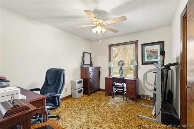 1207 Dogwood Road, Jeffersonville, IN 47130