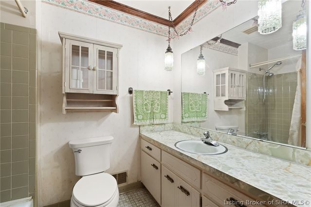 1207 Dogwood Road, Jeffersonville, IN 47130