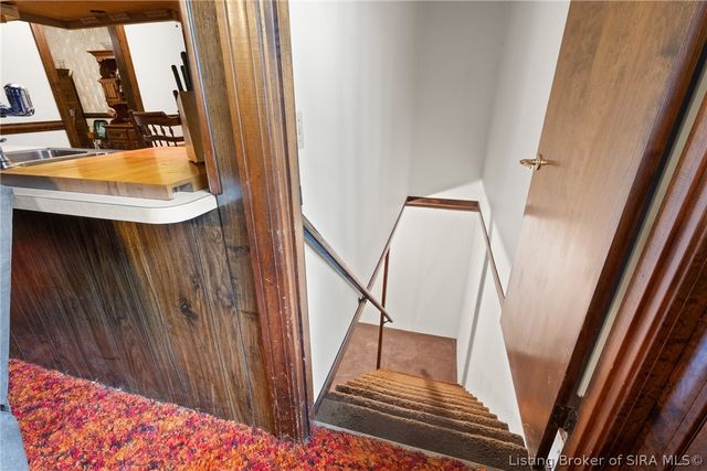 1207 Dogwood Road, Jeffersonville, IN 47130