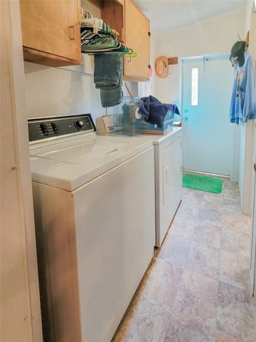 104 Curlew Drive, Palacios, TX 77465