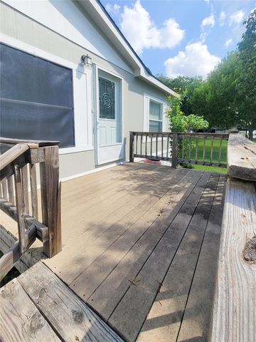 104 Curlew Drive, Palacios, TX 77465