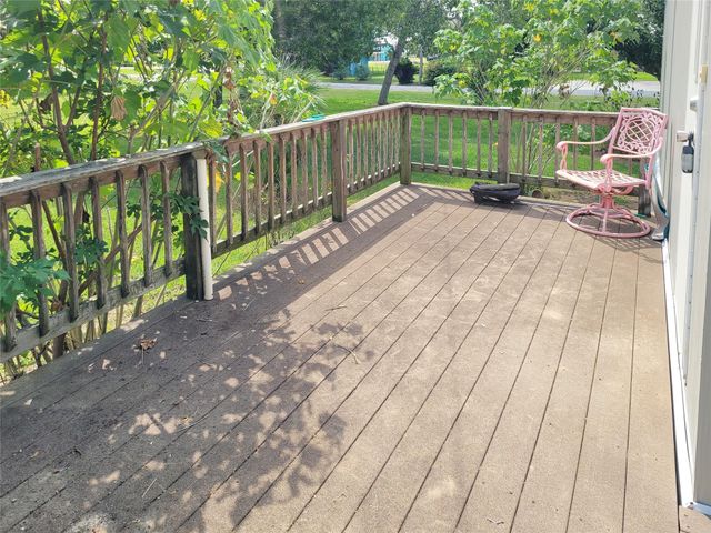 104 Curlew Drive, Palacios, TX 77465