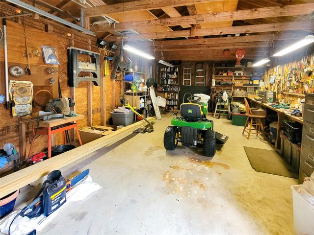 104 Curlew Drive, Palacios, TX 77465