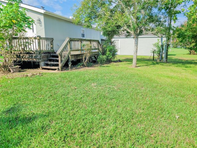 104 Curlew Drive, Palacios, TX 77465