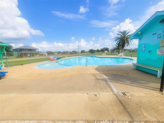 104 Curlew Drive, Palacios, TX 77465