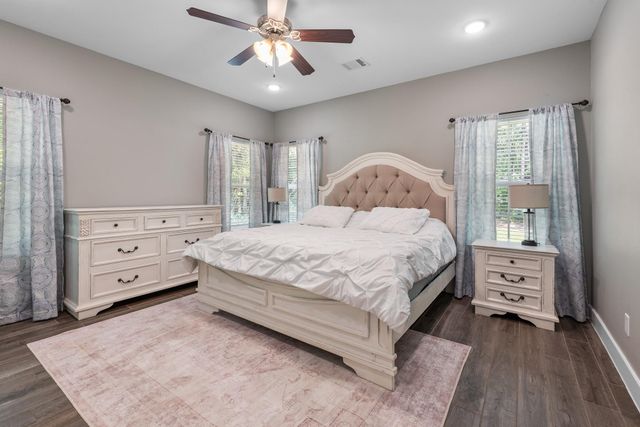 8729 Nathan Drive, Waller, TX 77484